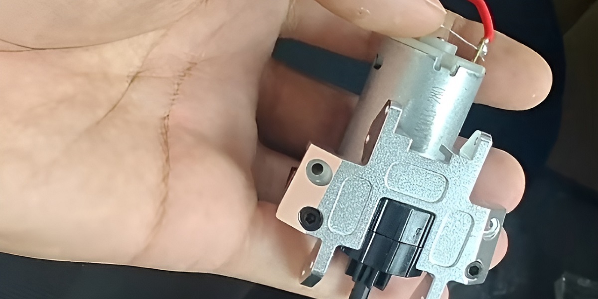 LDRC LD18499 Upgrade Parts Metal Gearbox Base Overview